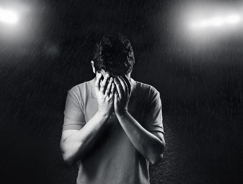 sad-2635043_800
